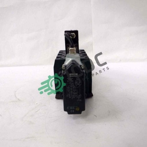 PARKER HANNIFIN D96FHE01E5NB0040 ICDC 009849 4