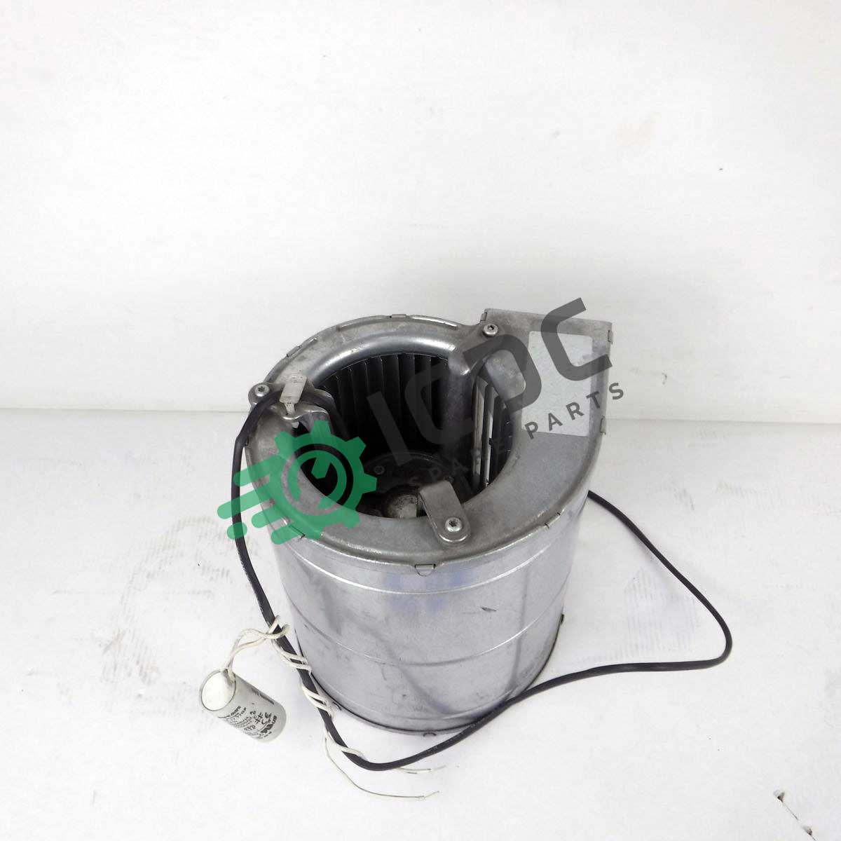 Hot-air blower with shaded-pole motors