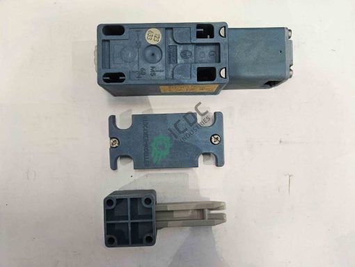 KLOCKNER MOELLER | Limit Switches Code AT4/11-1/i/ZB | ICDC-035522 - Image 2
